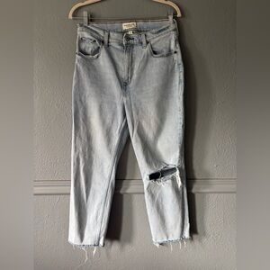 Abercrombie & Fitch Light Wash Cropped Ankle Jeans